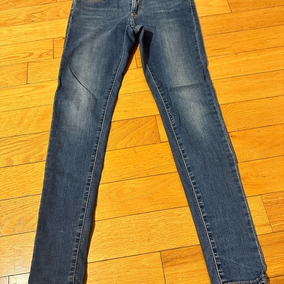 Levi’s 710 Super Skinny Mid Rise Waisted Black Jeans - Picture 2 of 4